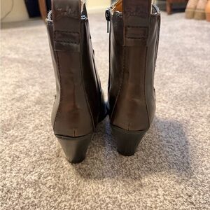 Elegant Brown Ankle Boots